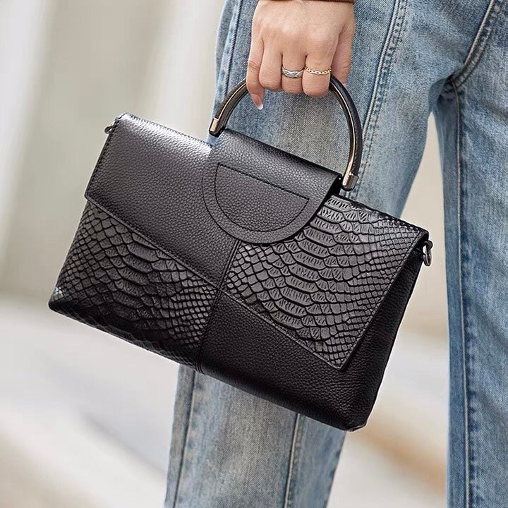 Bolso de hombro Maddy de piel suave